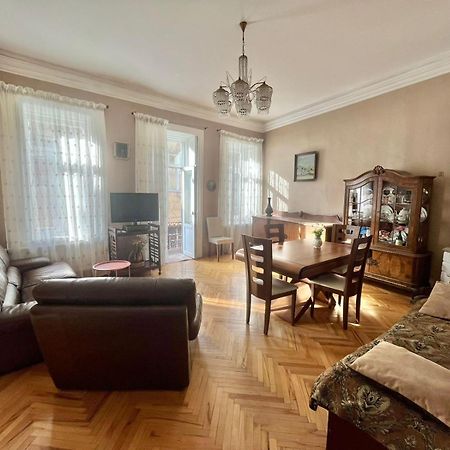 Apartment Down Town Group Tbilisi Eksteriør bilde